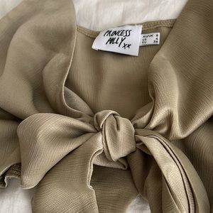 Princess Polly knot tank